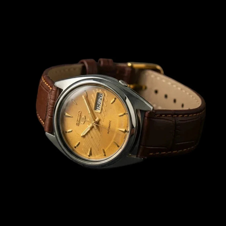 Seiko 5 7009A – Vintage Automatic Watch with Original Dial